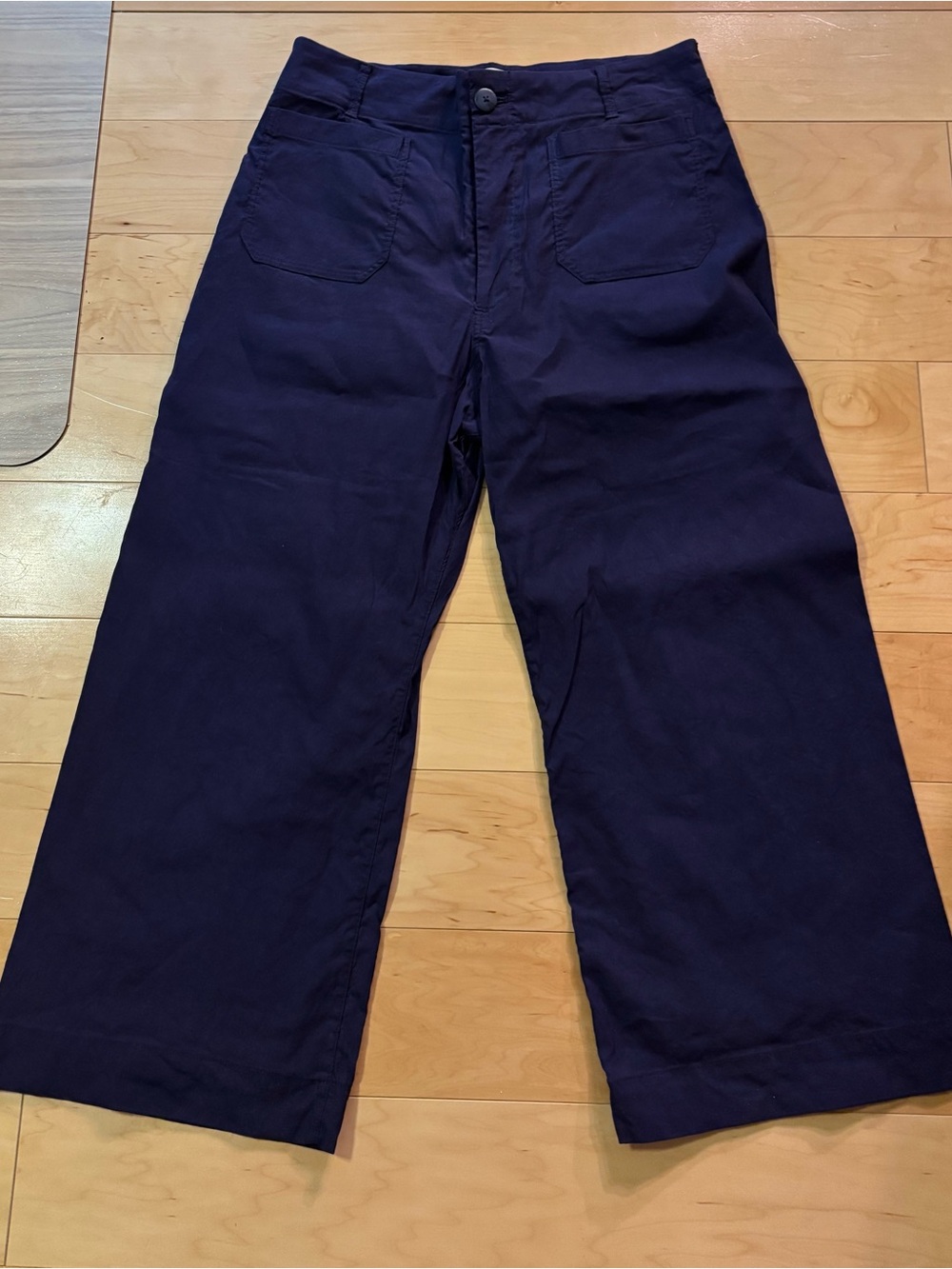Anthropologie Maeve Colette pants embroidered strawberry pants 34 - Picture 8 of 9